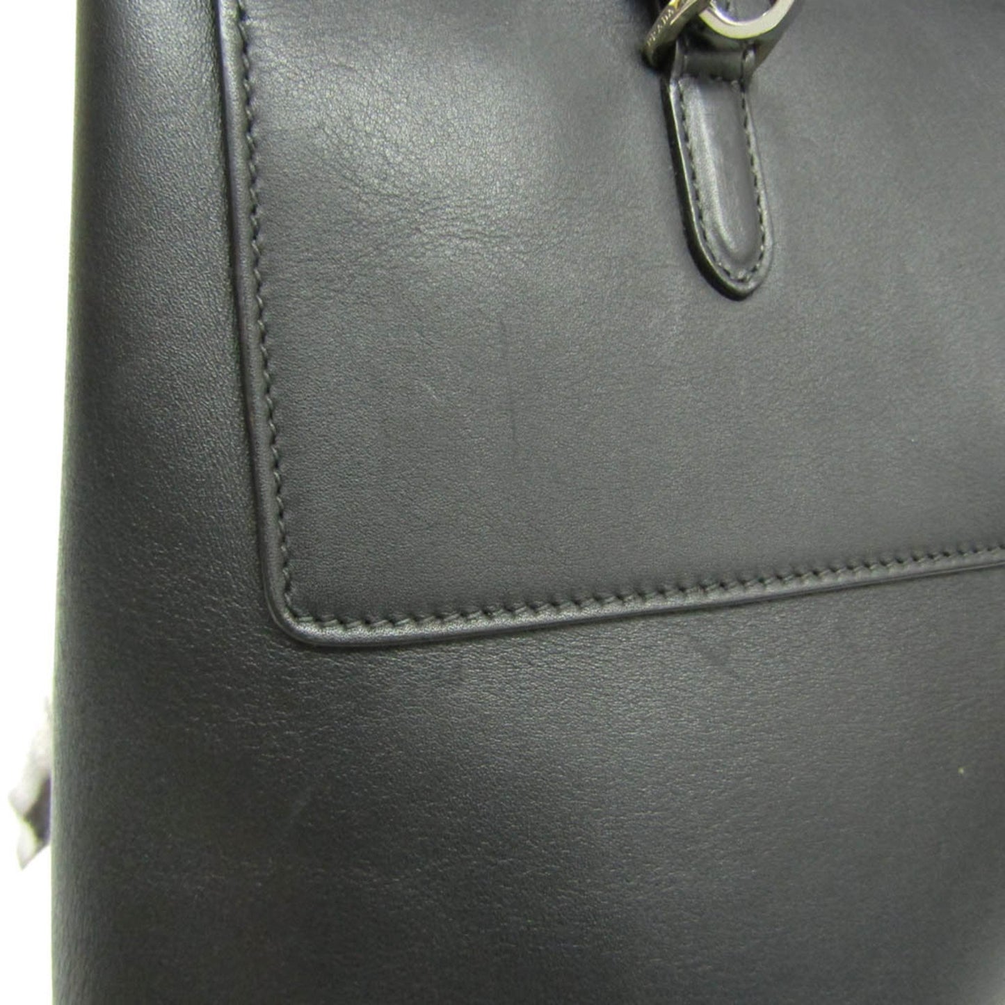 Prada Vitello