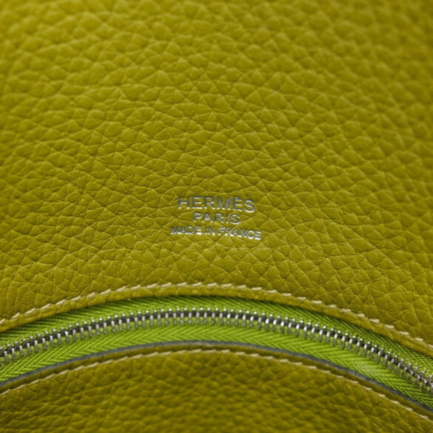 Hermès Victoria