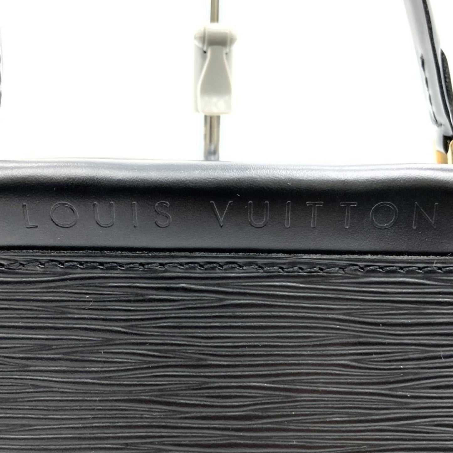 Louis Vuitton Figari