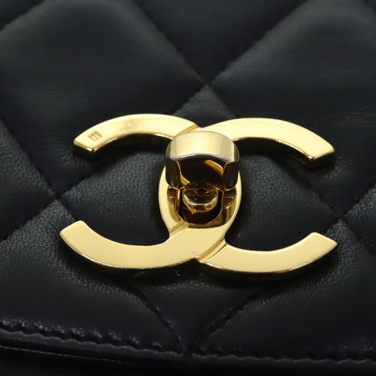 Chanel Bicolore