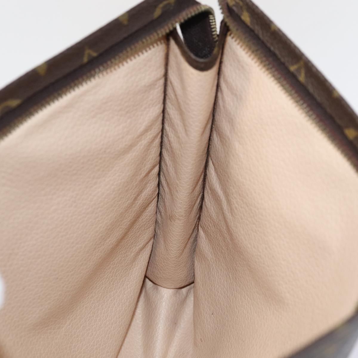 Louis Vuitton Trousse de Toilette