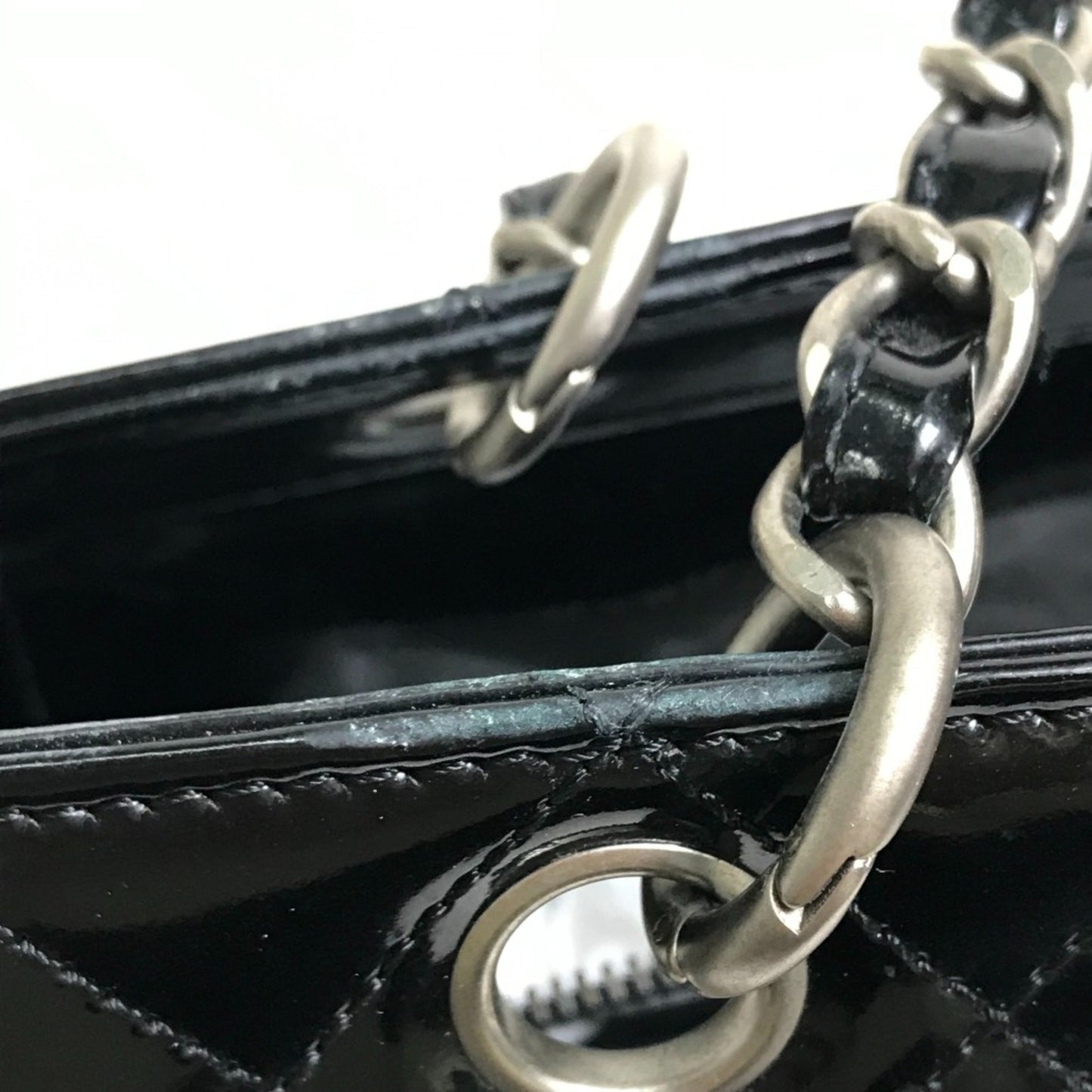 Chanel Shopping