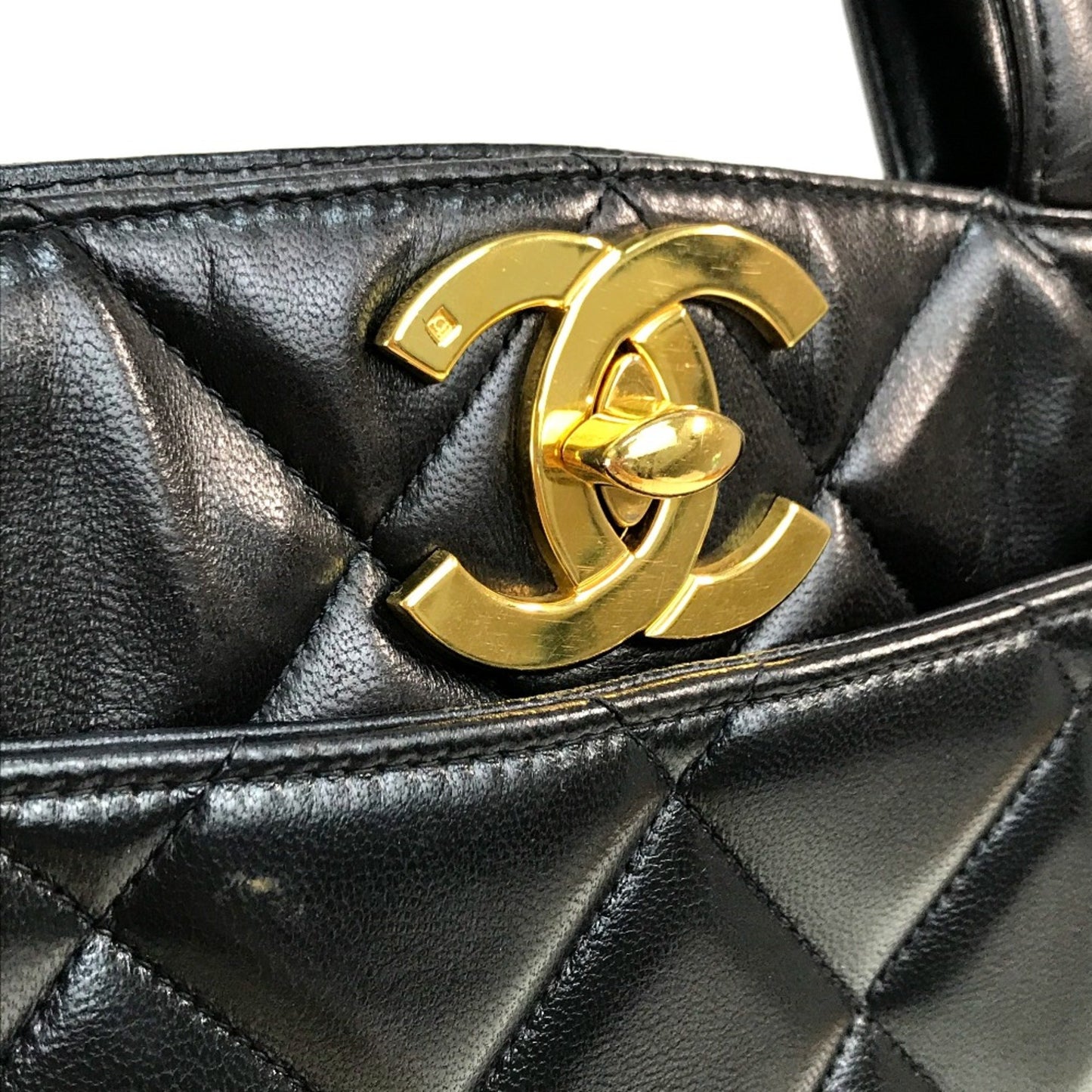Chanel Logo CC