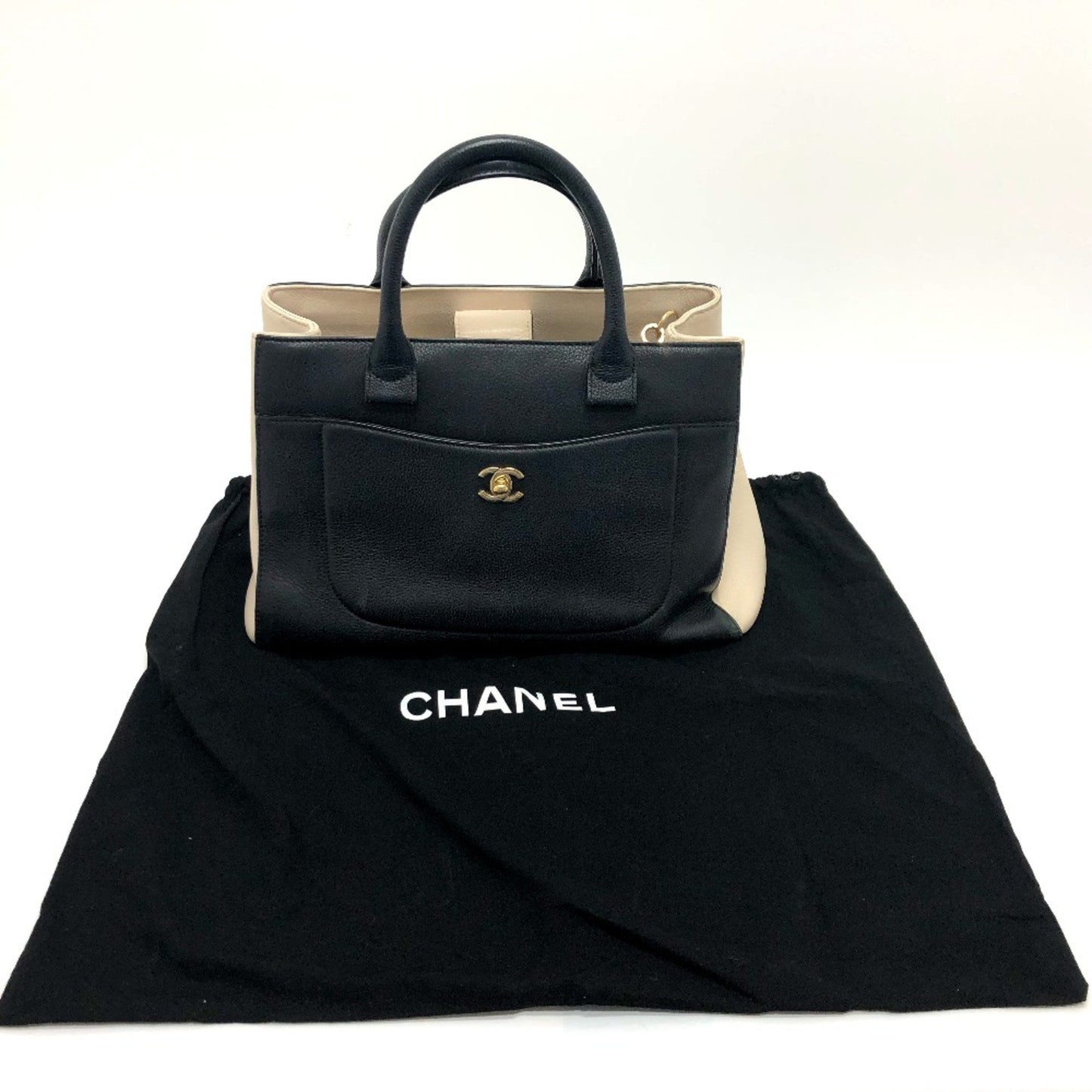 Chanel Cabas