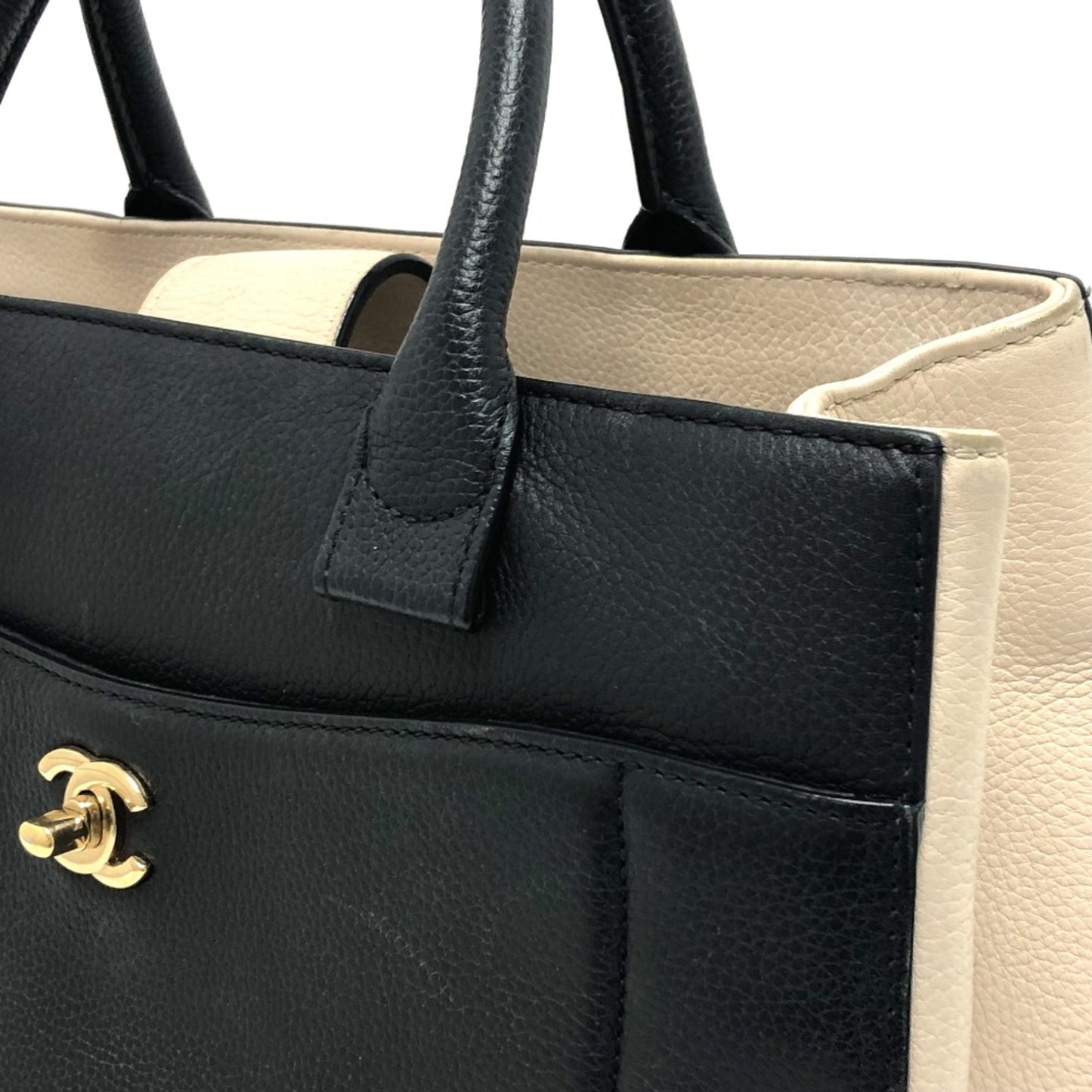 Chanel Cabas