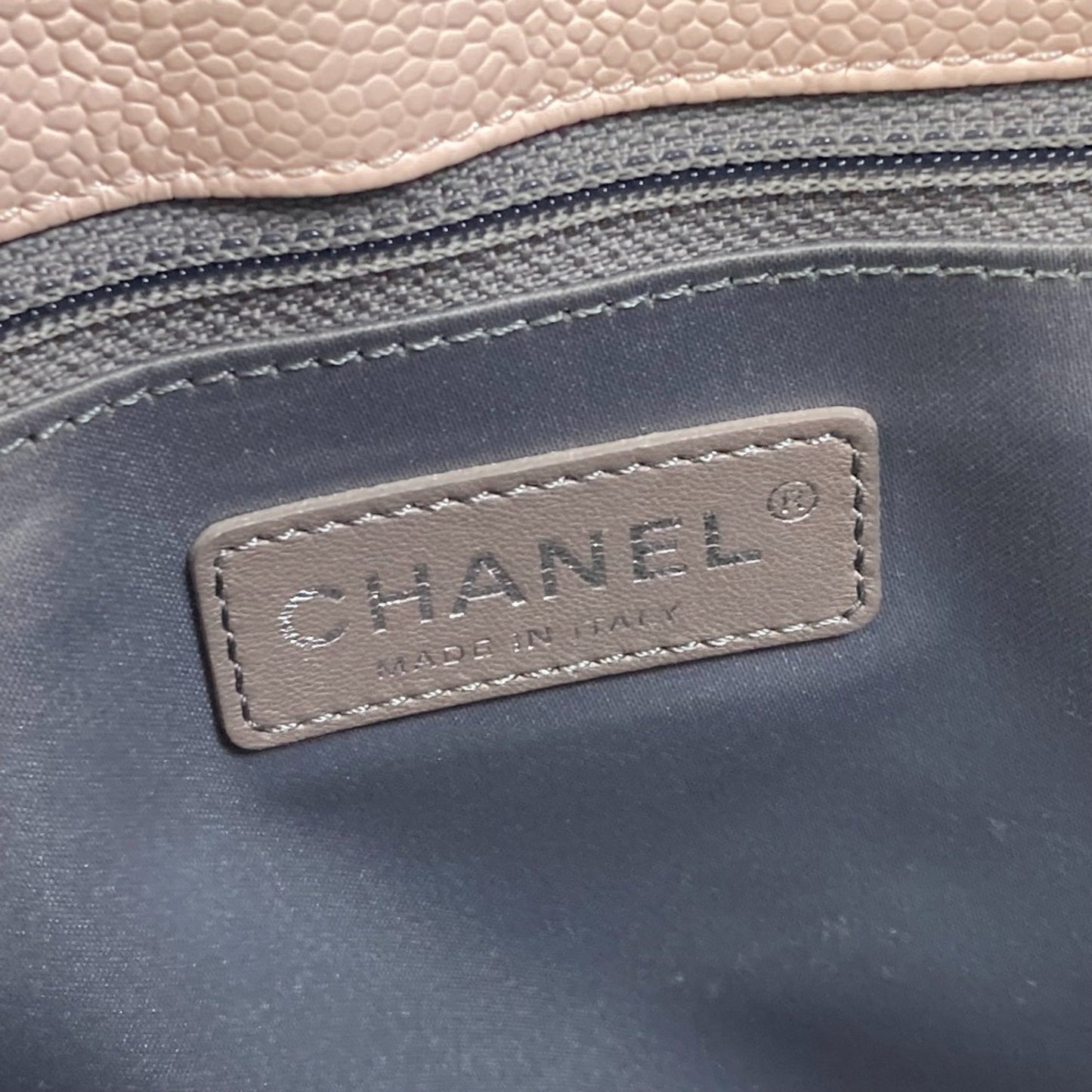Chanel Shopping