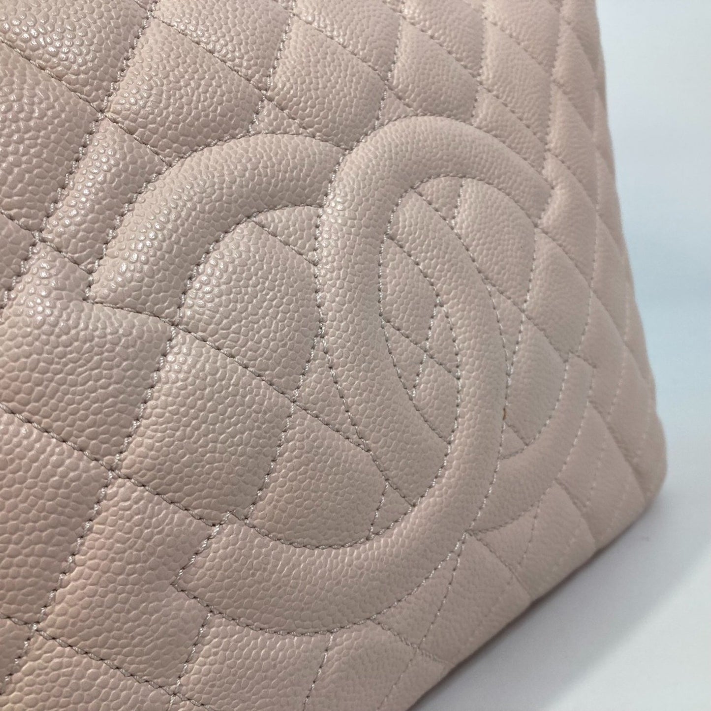 Chanel Shopping