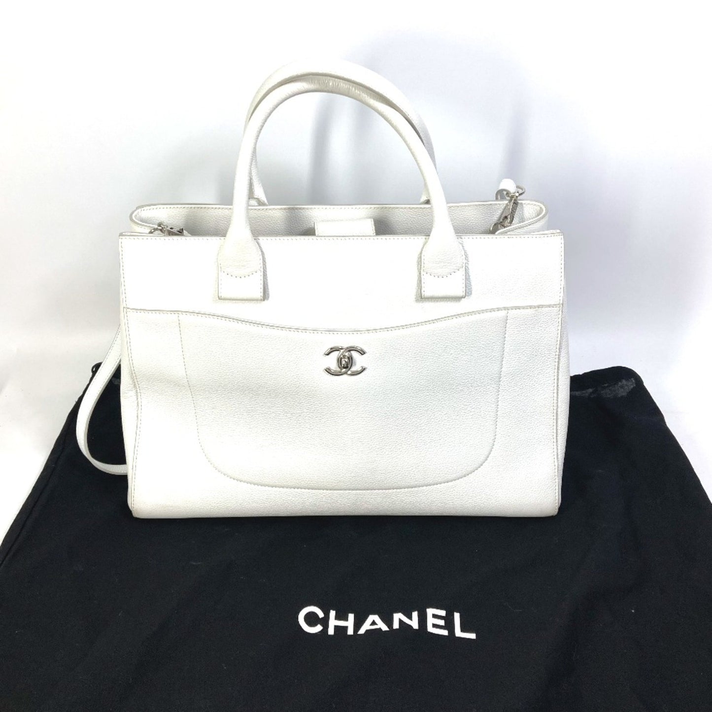 Chanel Cabas