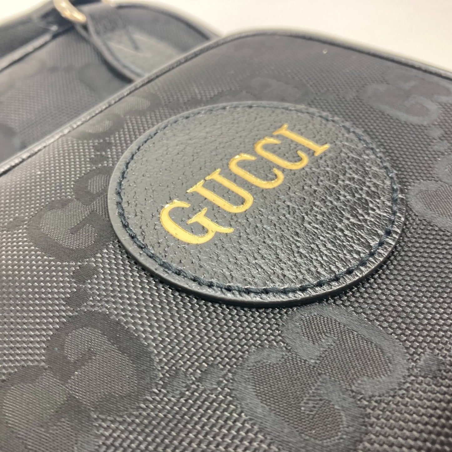 Gucci Off the grid