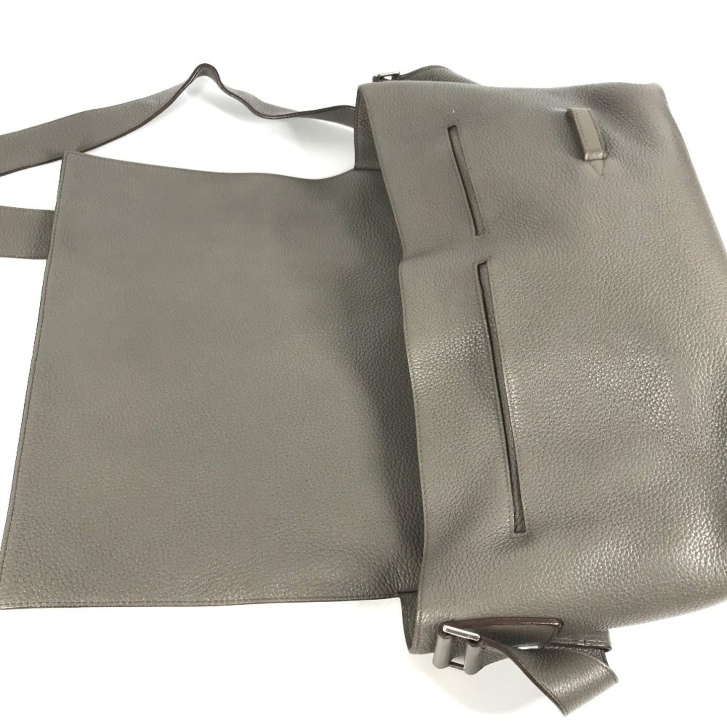 Hermès Alfred
