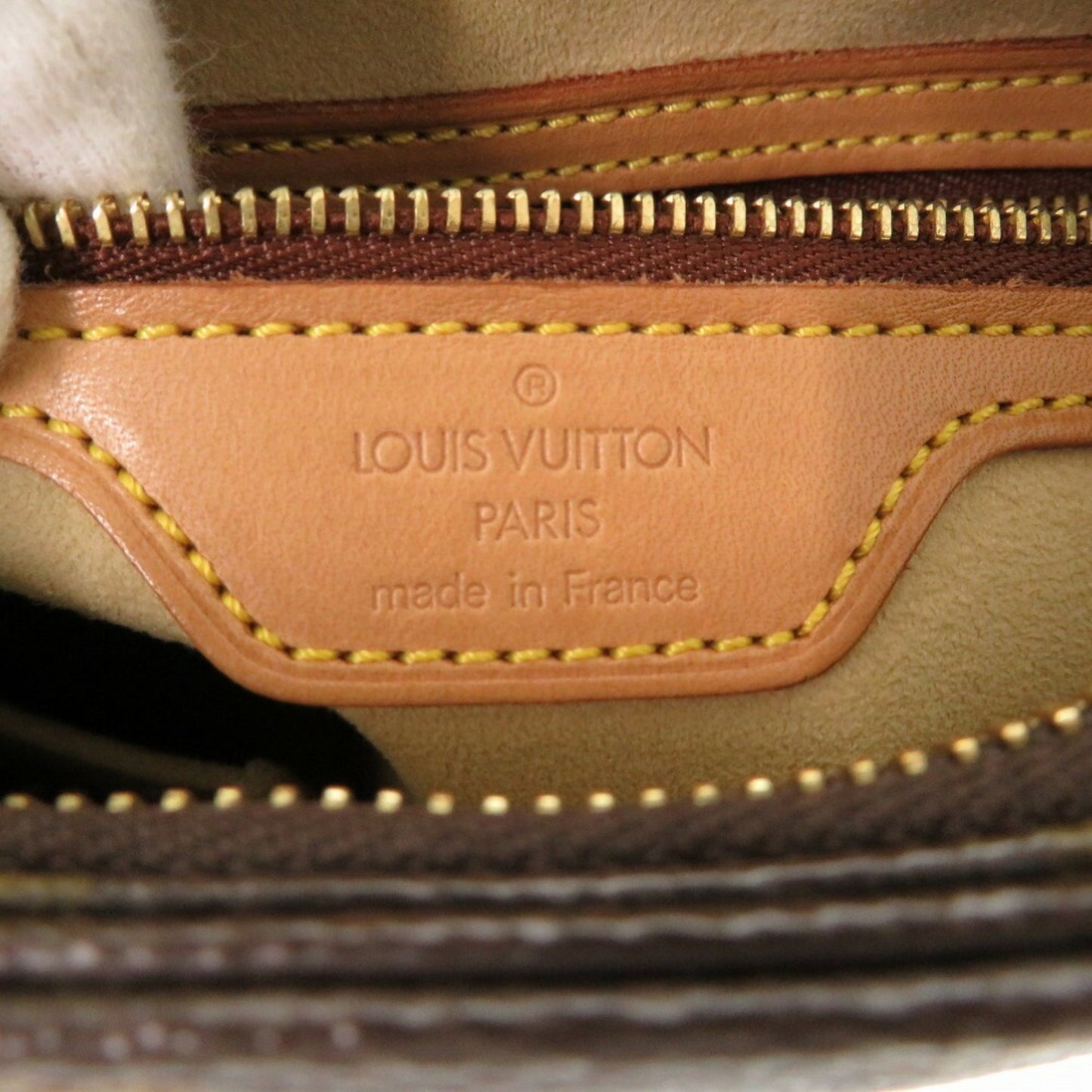 Louis Vuitton Looping MM