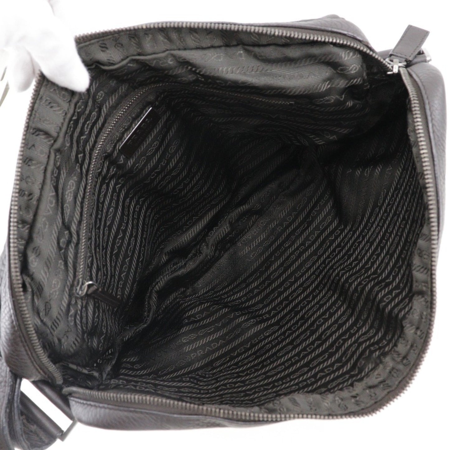 Prada Messenger