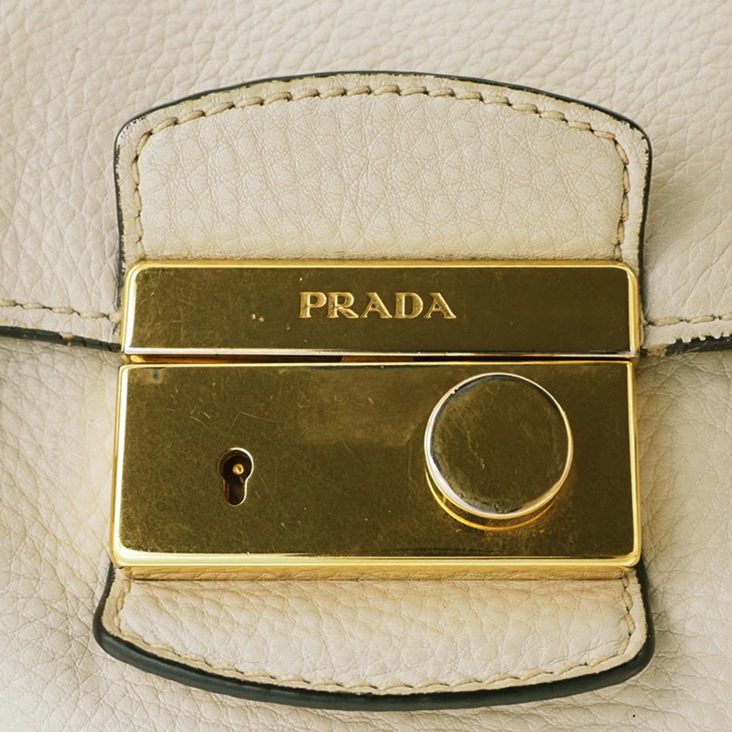Prada Vitello