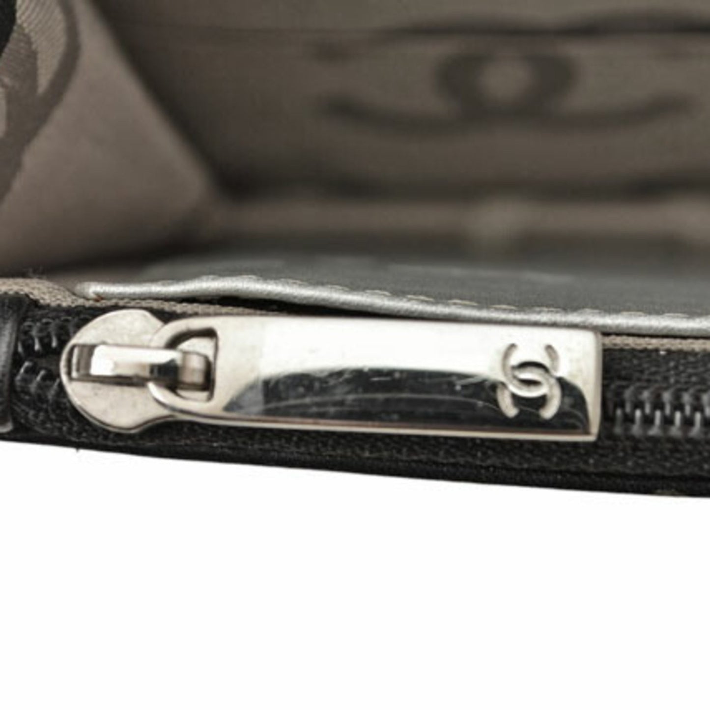 Chanel Wallet On Chain