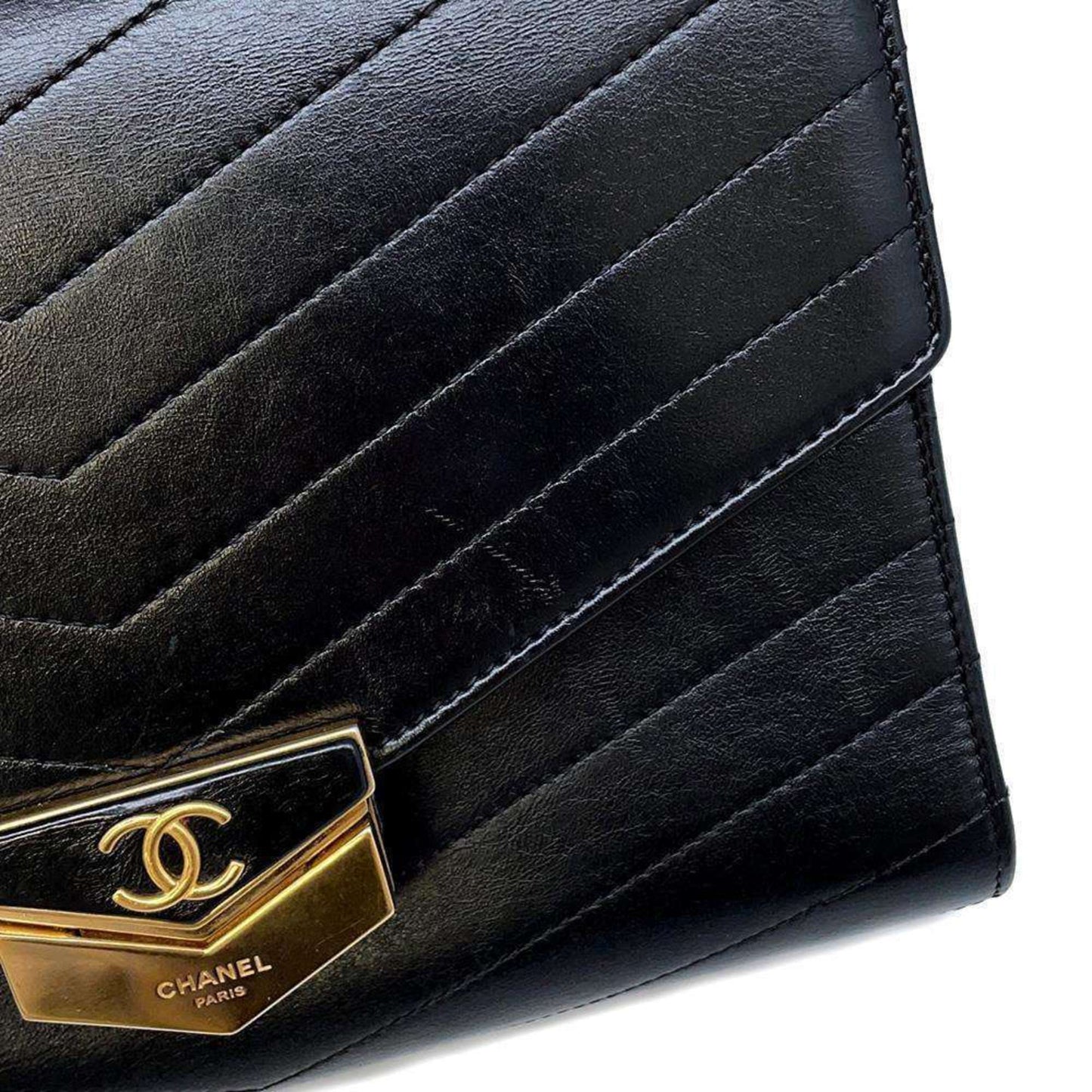 Chanel V-Stich