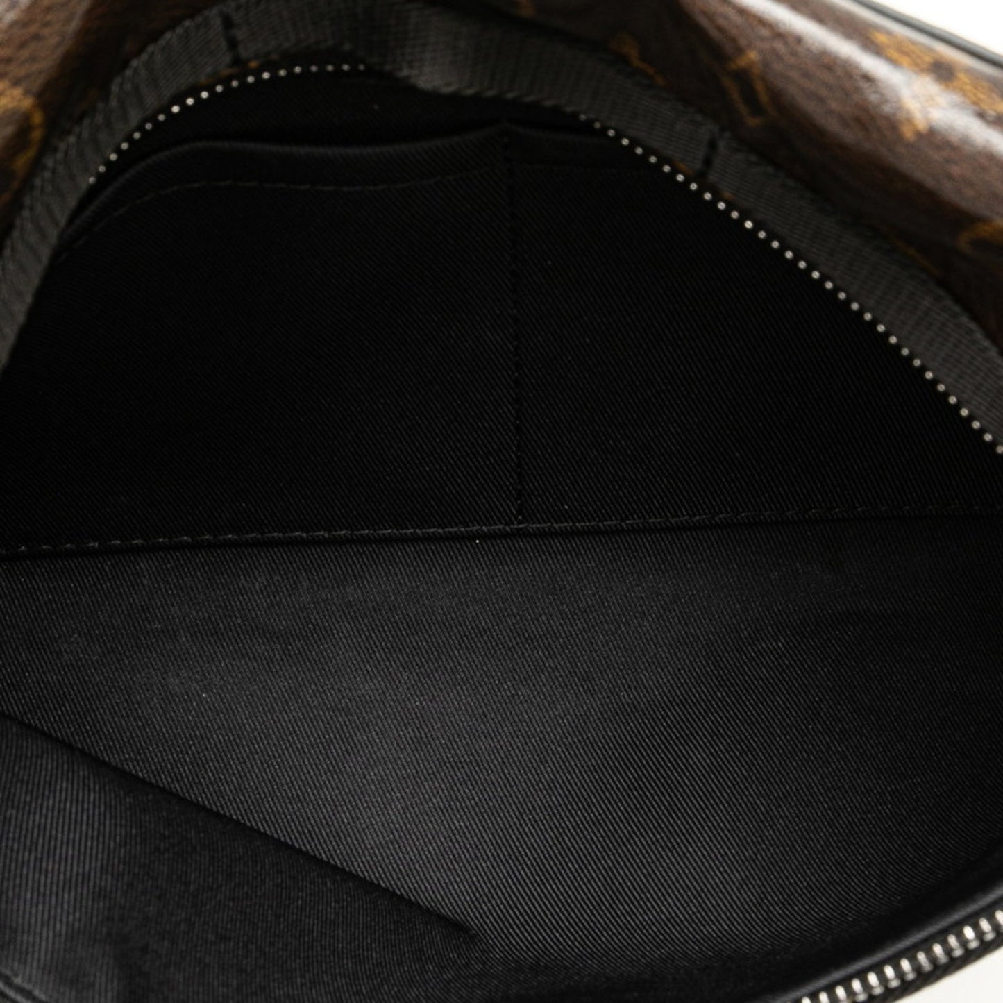 Louis Vuitton Messenger
