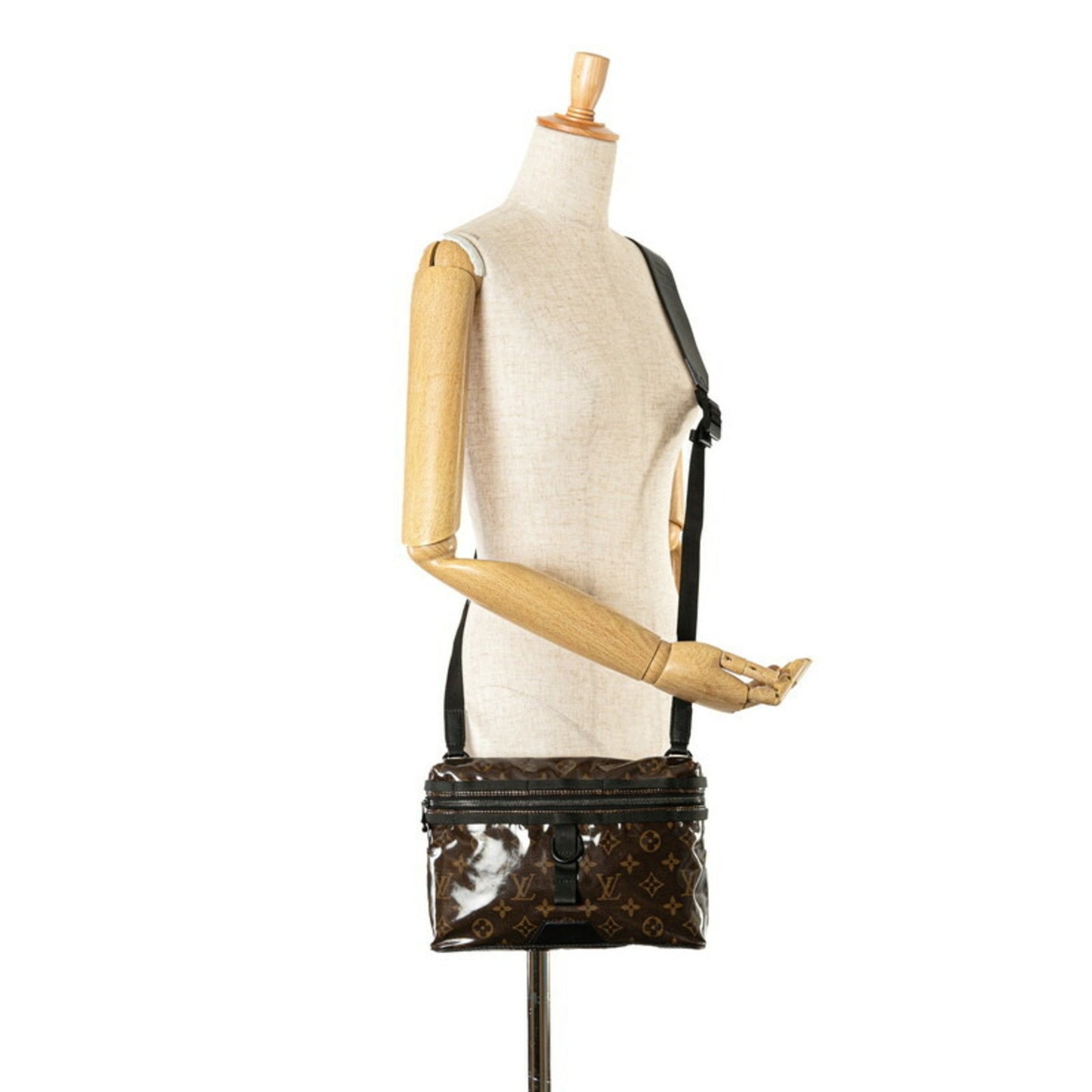 Louis Vuitton Messenger