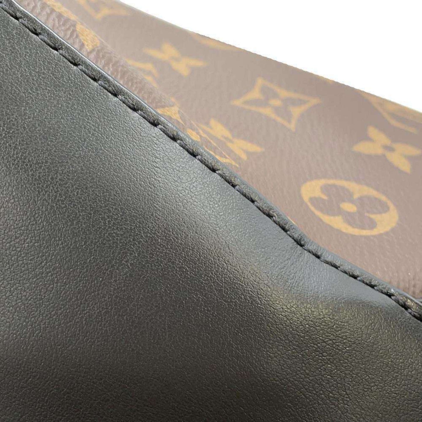 Louis Vuitton Weekend GM