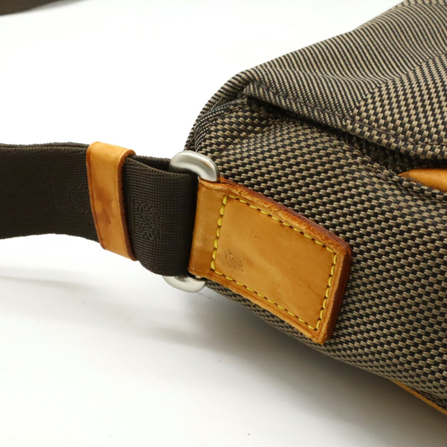 Louis Vuitton Messenger
