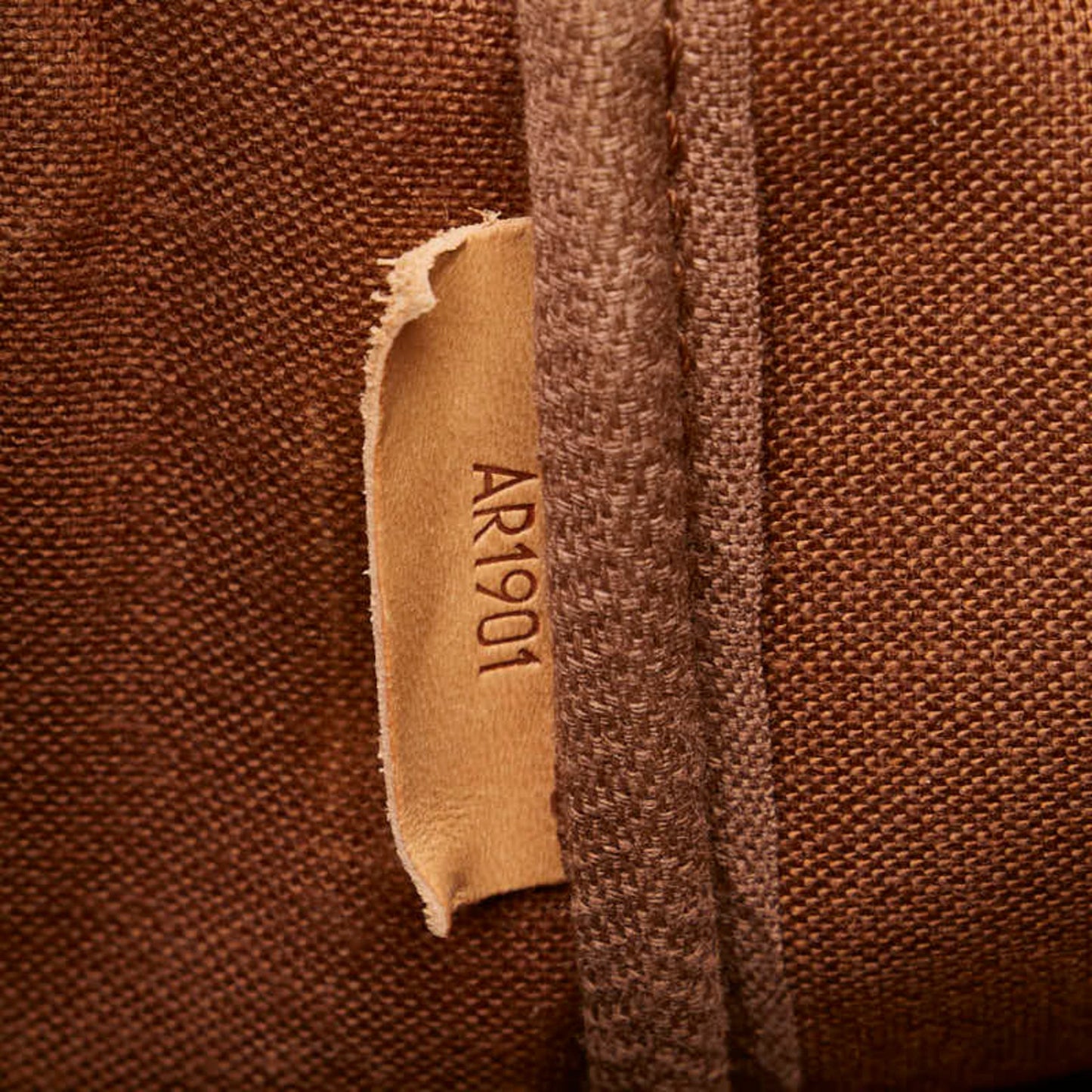 Louis Vuitton Gibecière