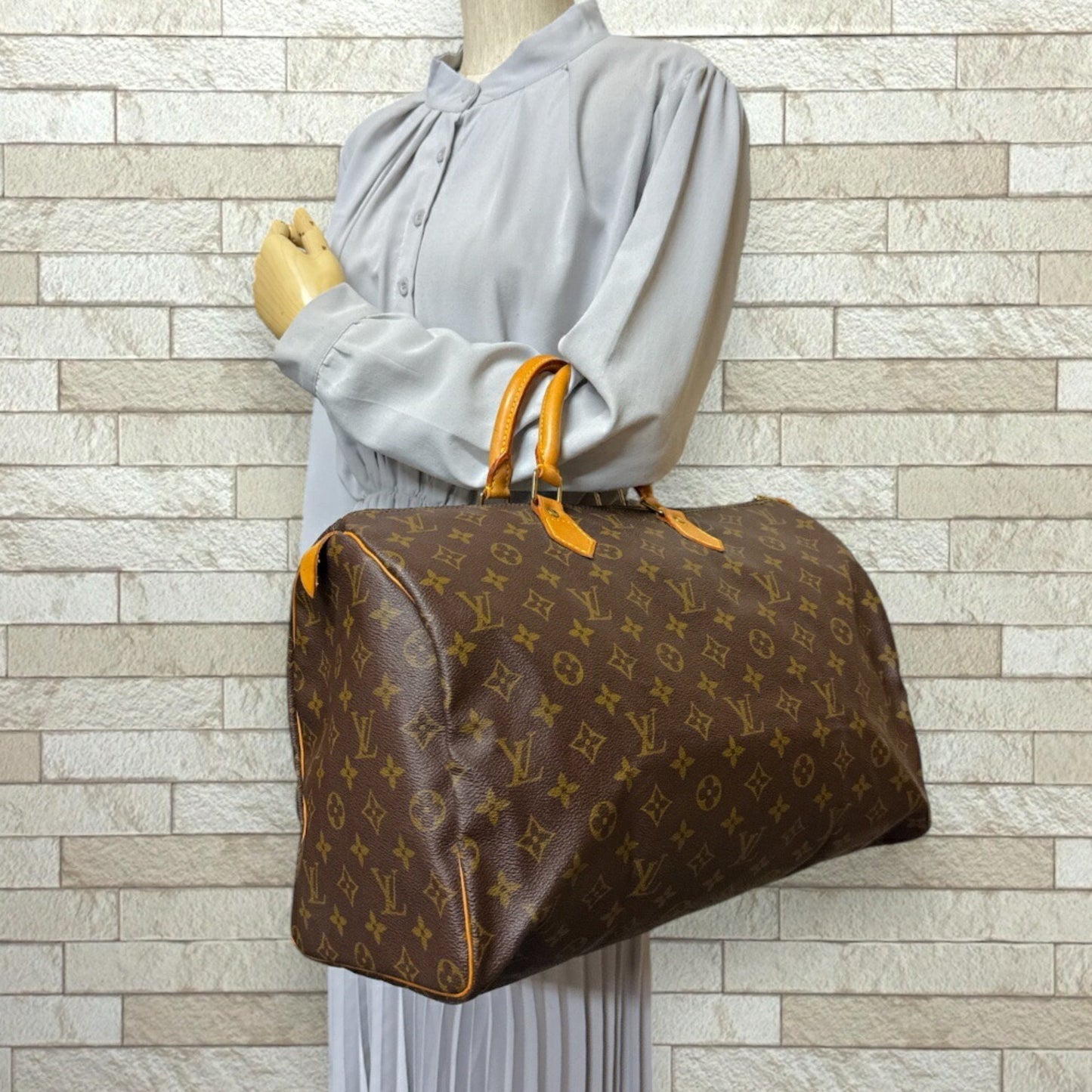 Louis Vuitton Speedy 40
