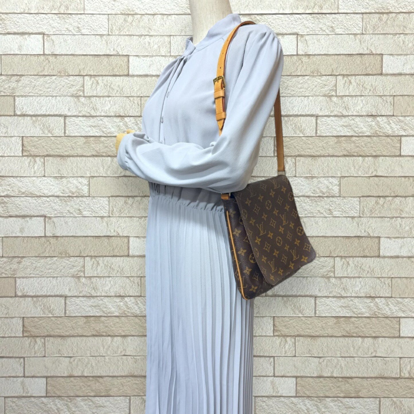 Louis Vuitton Musette Salsa