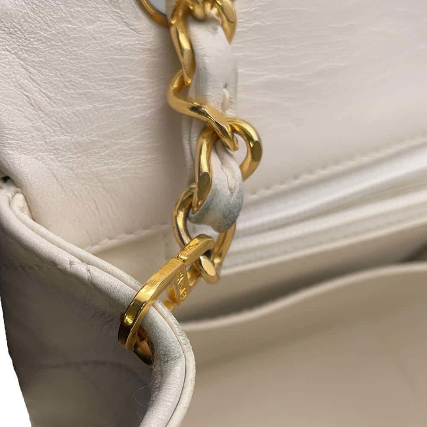 Chanel Wallet On Chain