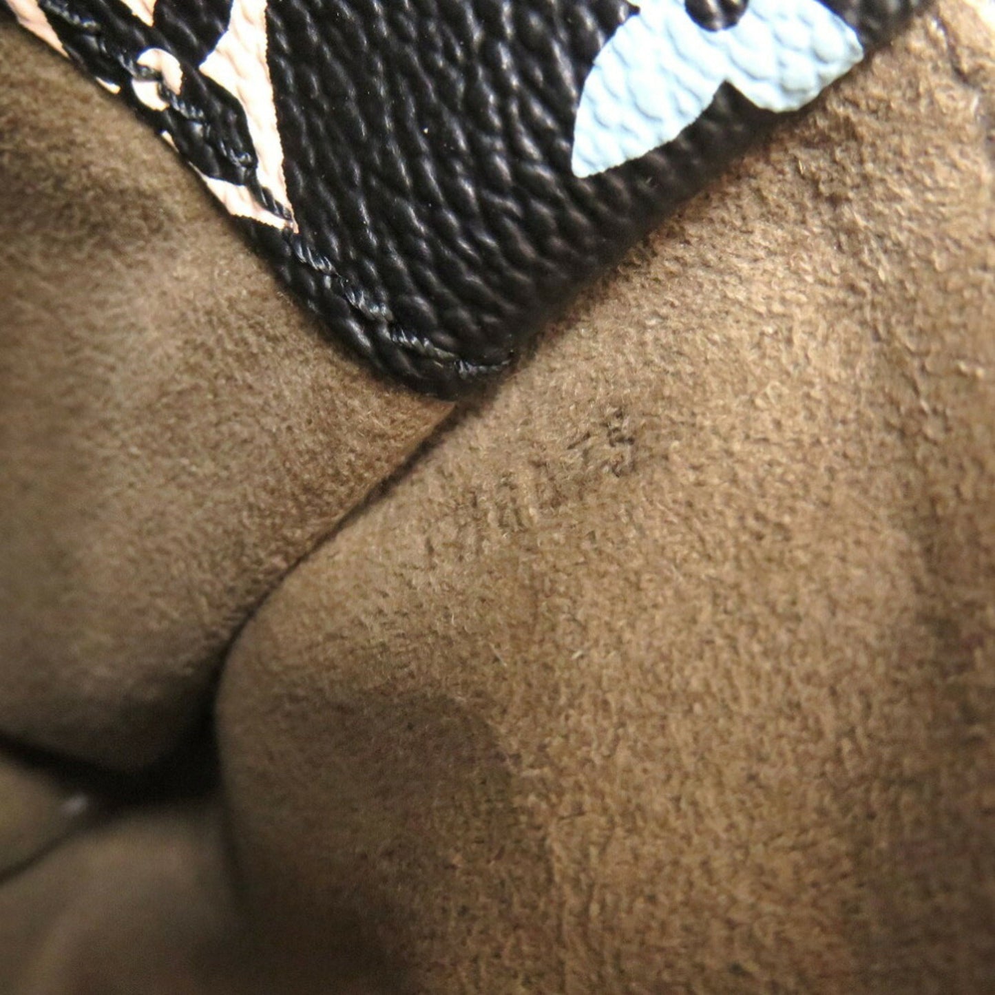 Louis Vuitton Rift