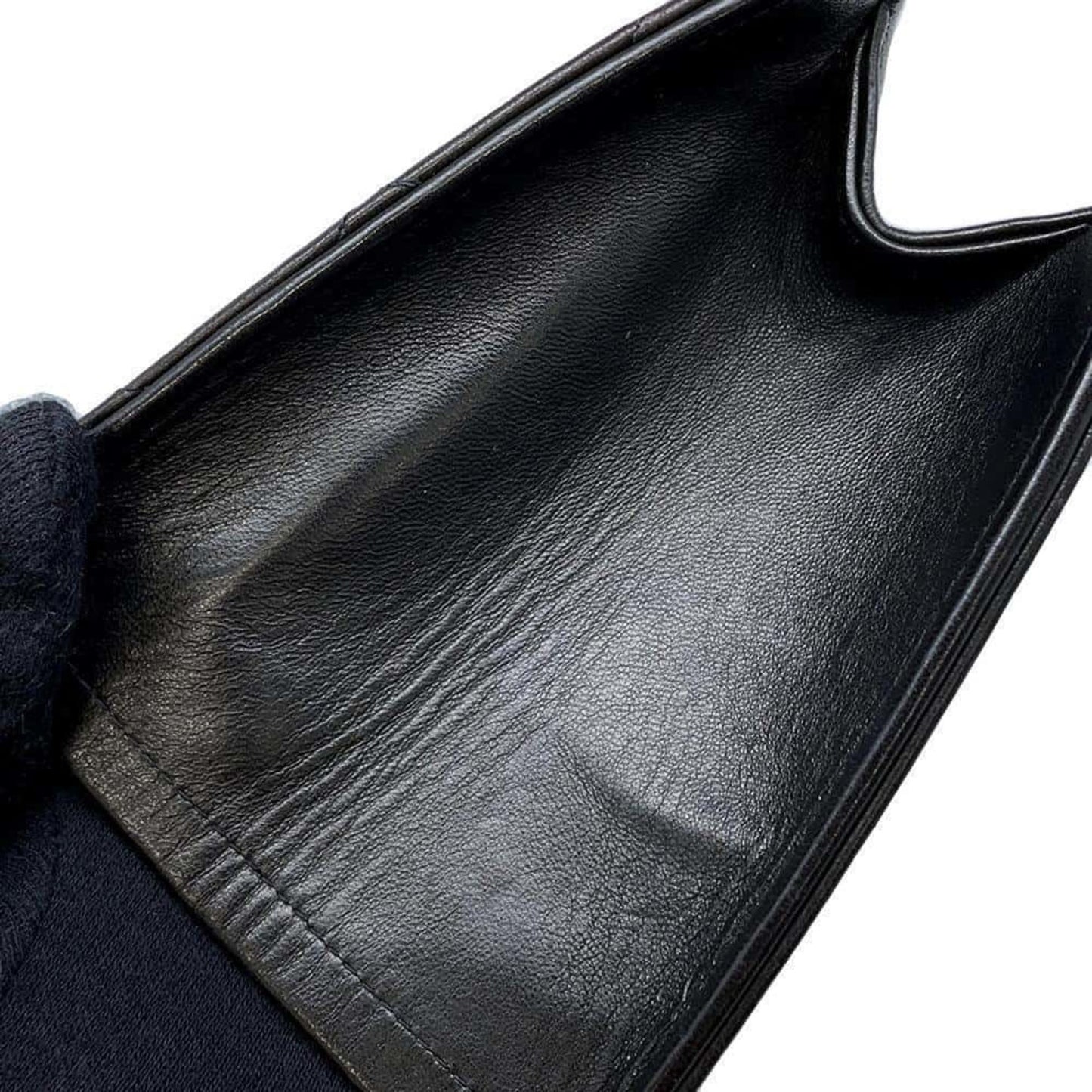 Chanel Wallet On Chain