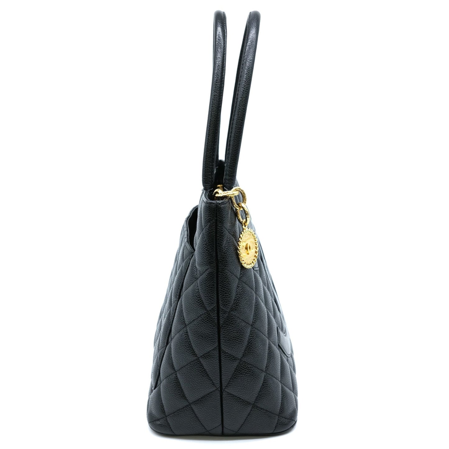 Chanel Medaillon
