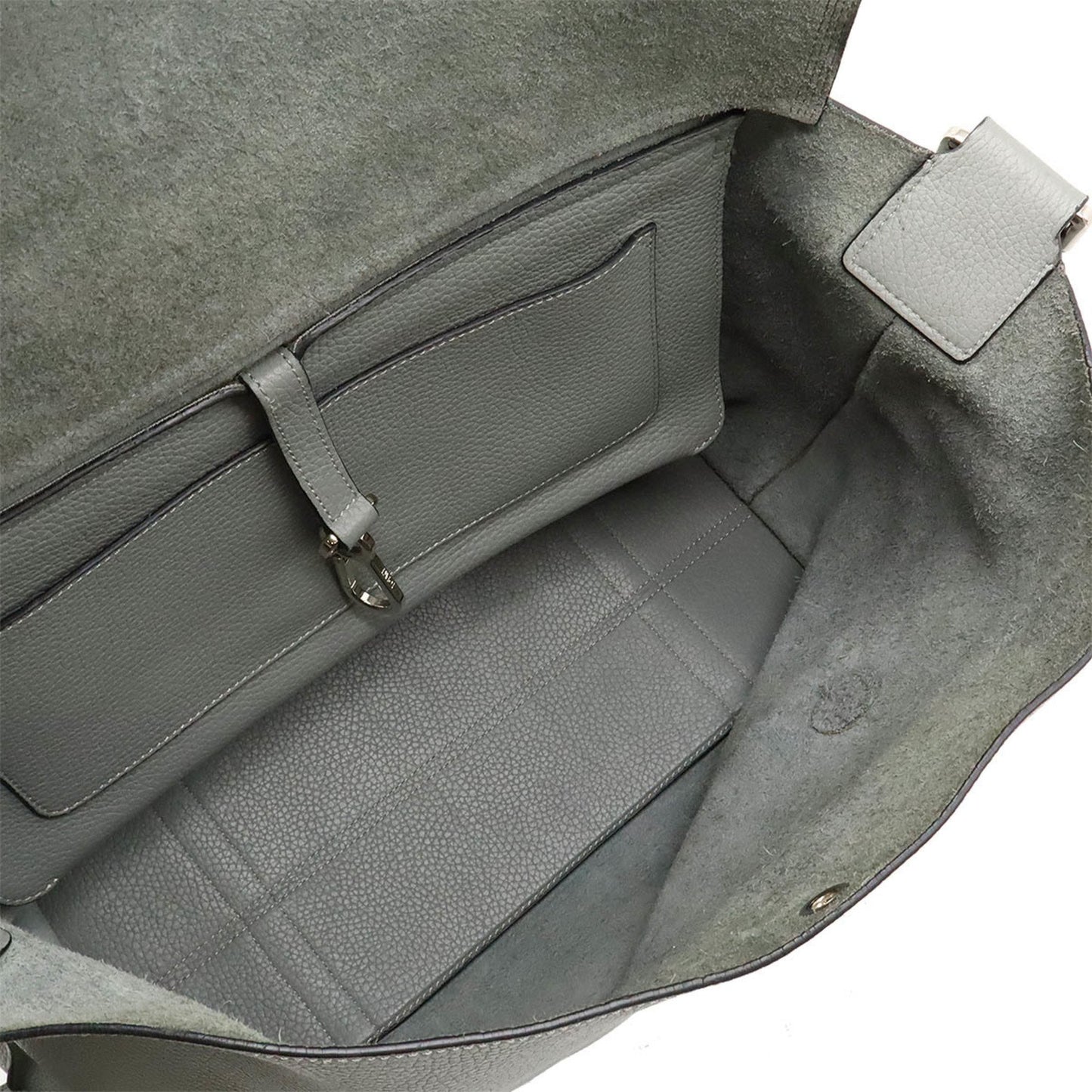Loewe Military Messenger