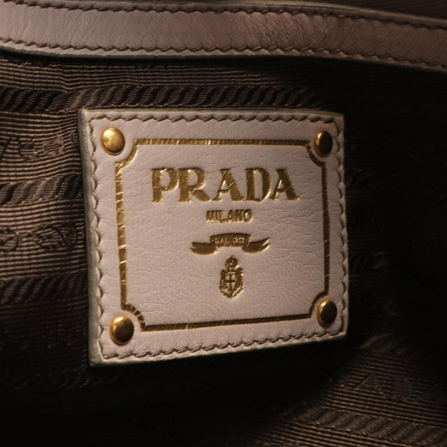 Prada Nappa gauffré