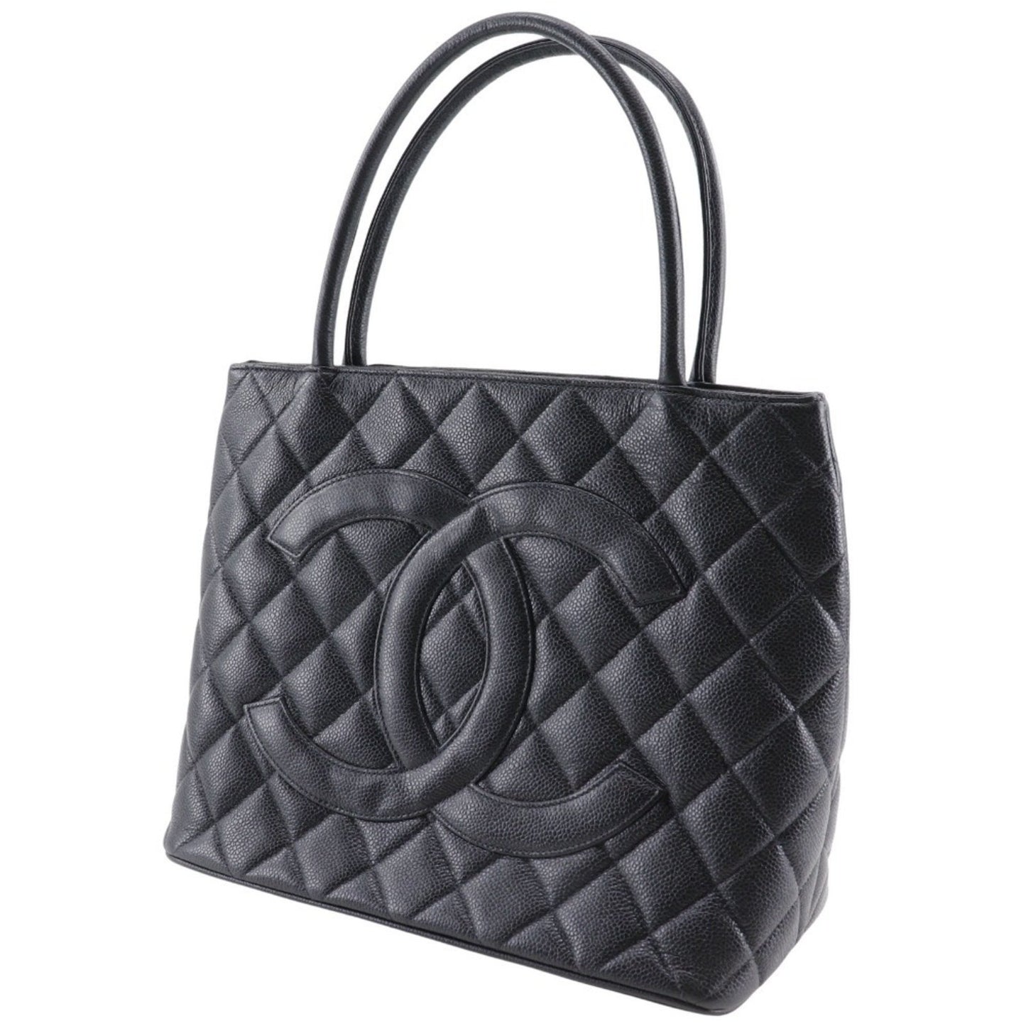 Chanel Medaillon