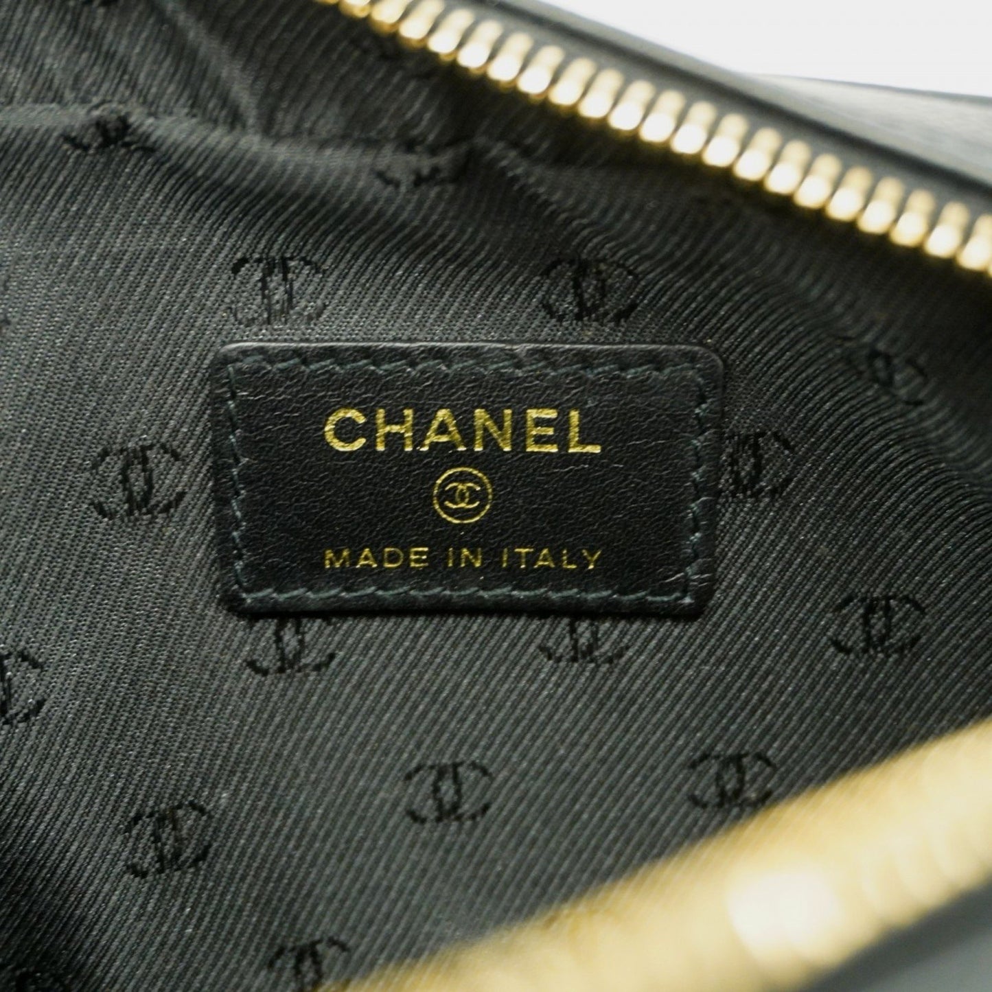 Chanel Coco button