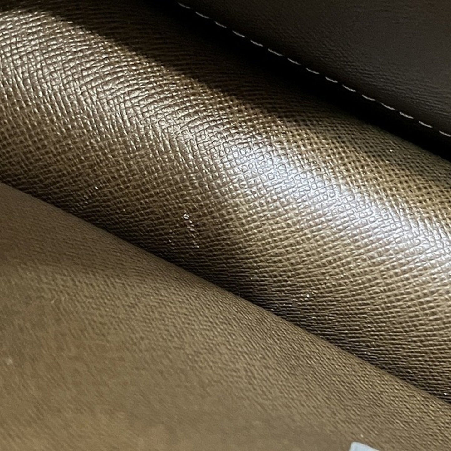 Louis Vuitton Selenga