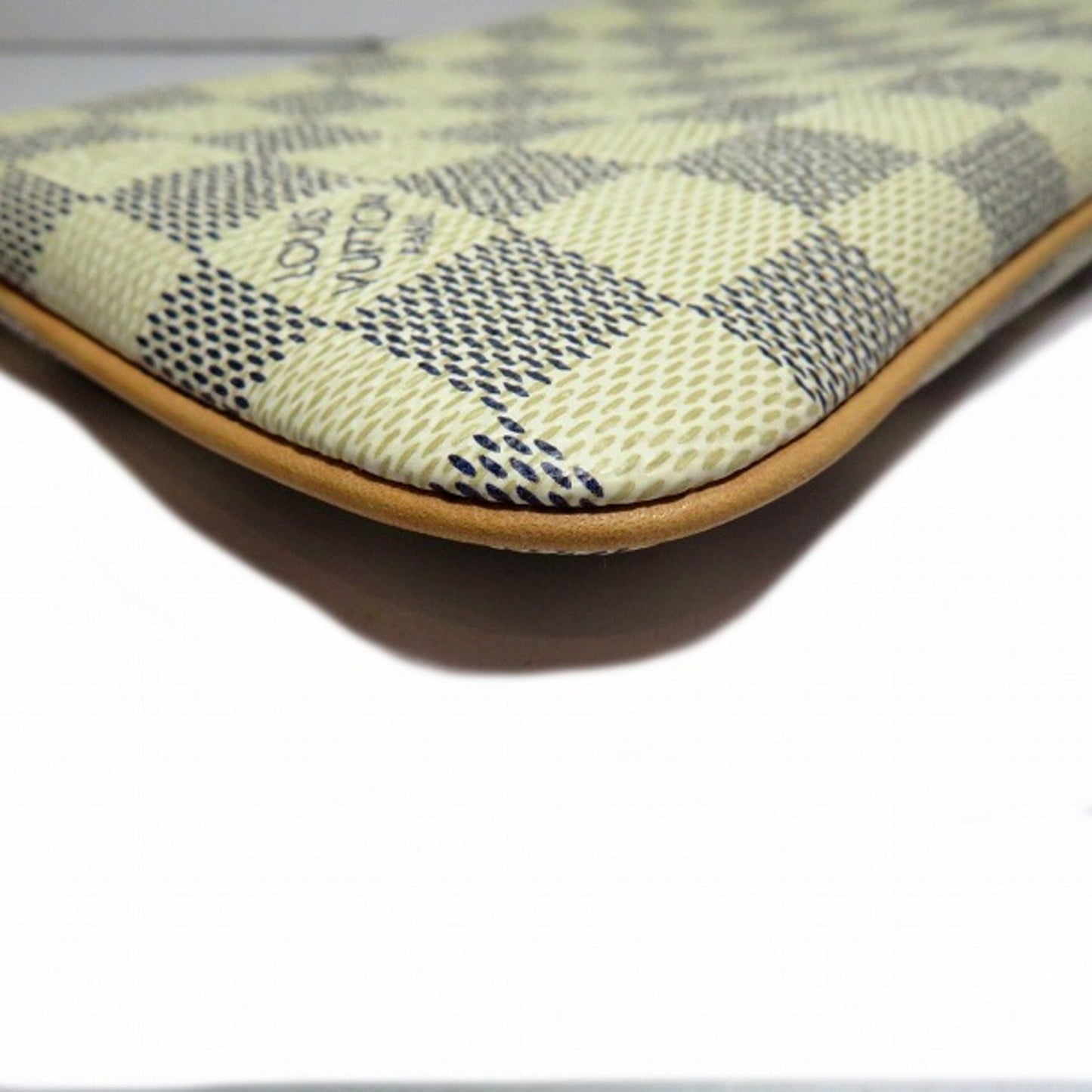 Louis Vuitton Mira