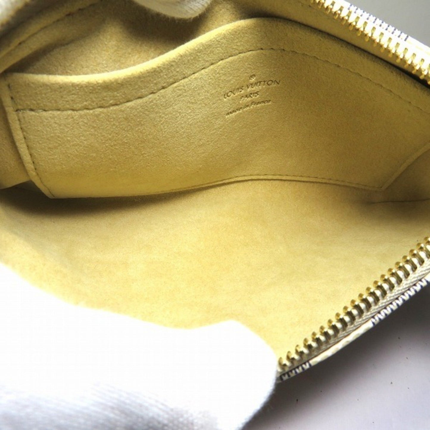 Louis Vuitton Mira