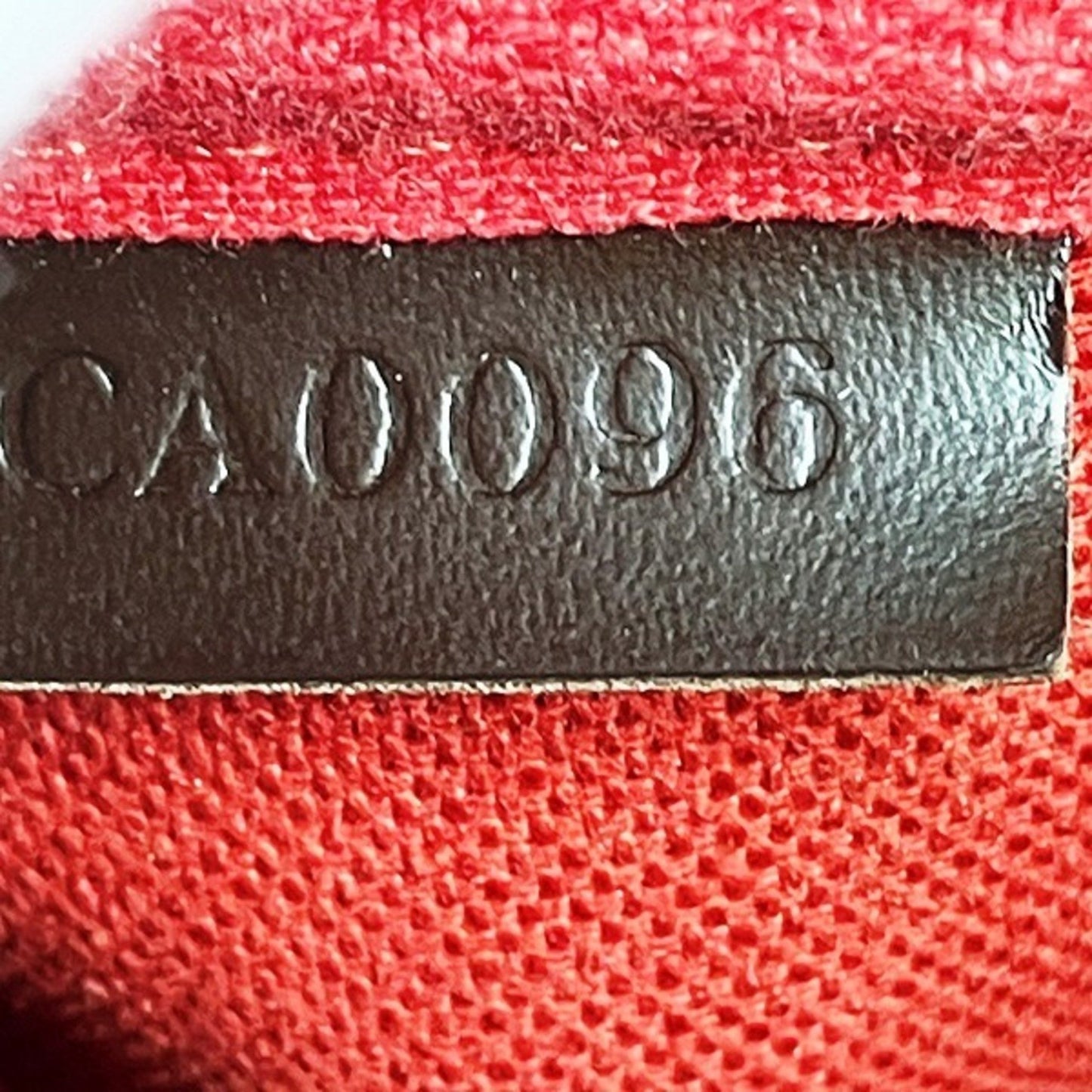 Louis Vuitton Pochette Accessoire