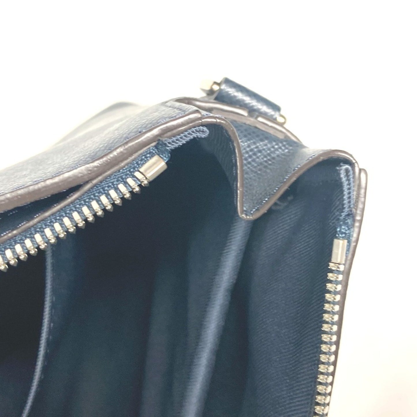 Louis Vuitton Anton