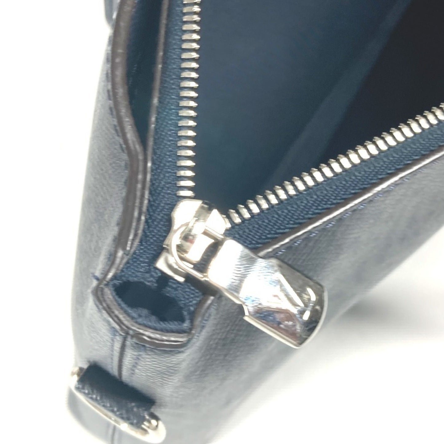 Louis Vuitton Anton