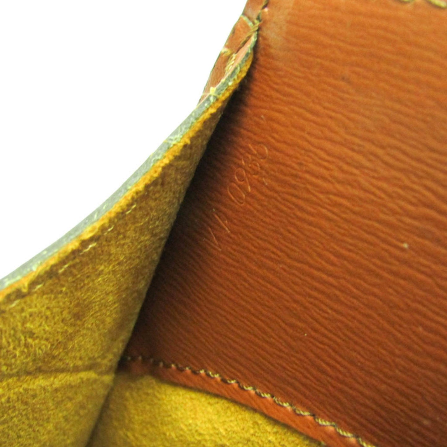 Louis Vuitton Cluny