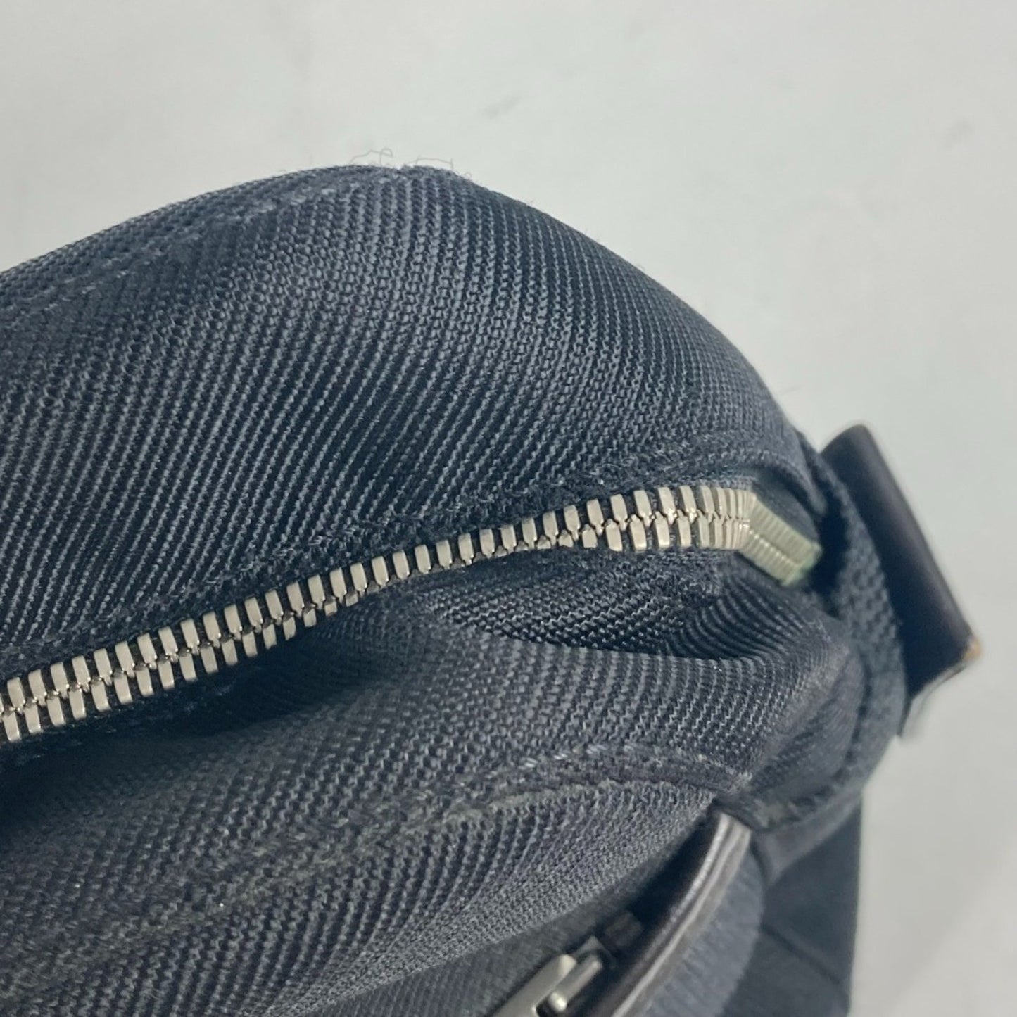 Louis Vuitton Geant Yack