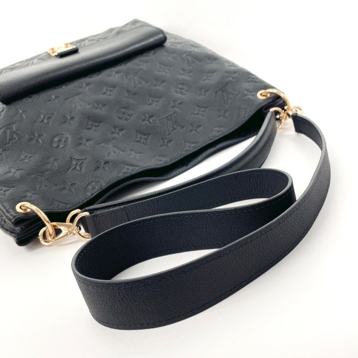 Louis Vuitton Metis