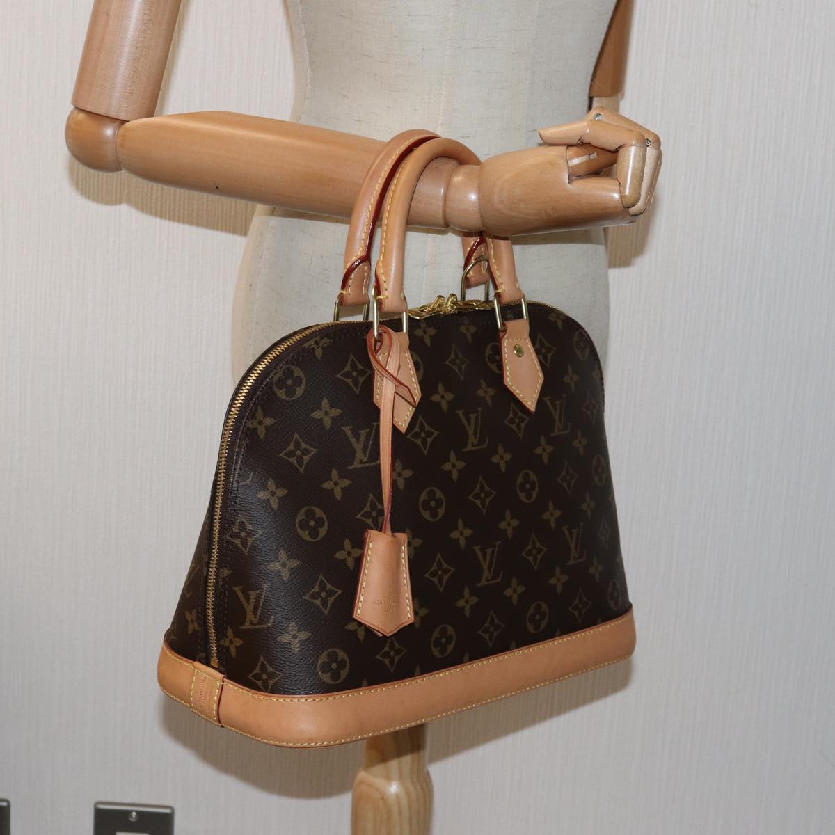 Louis Vuitton Alma
