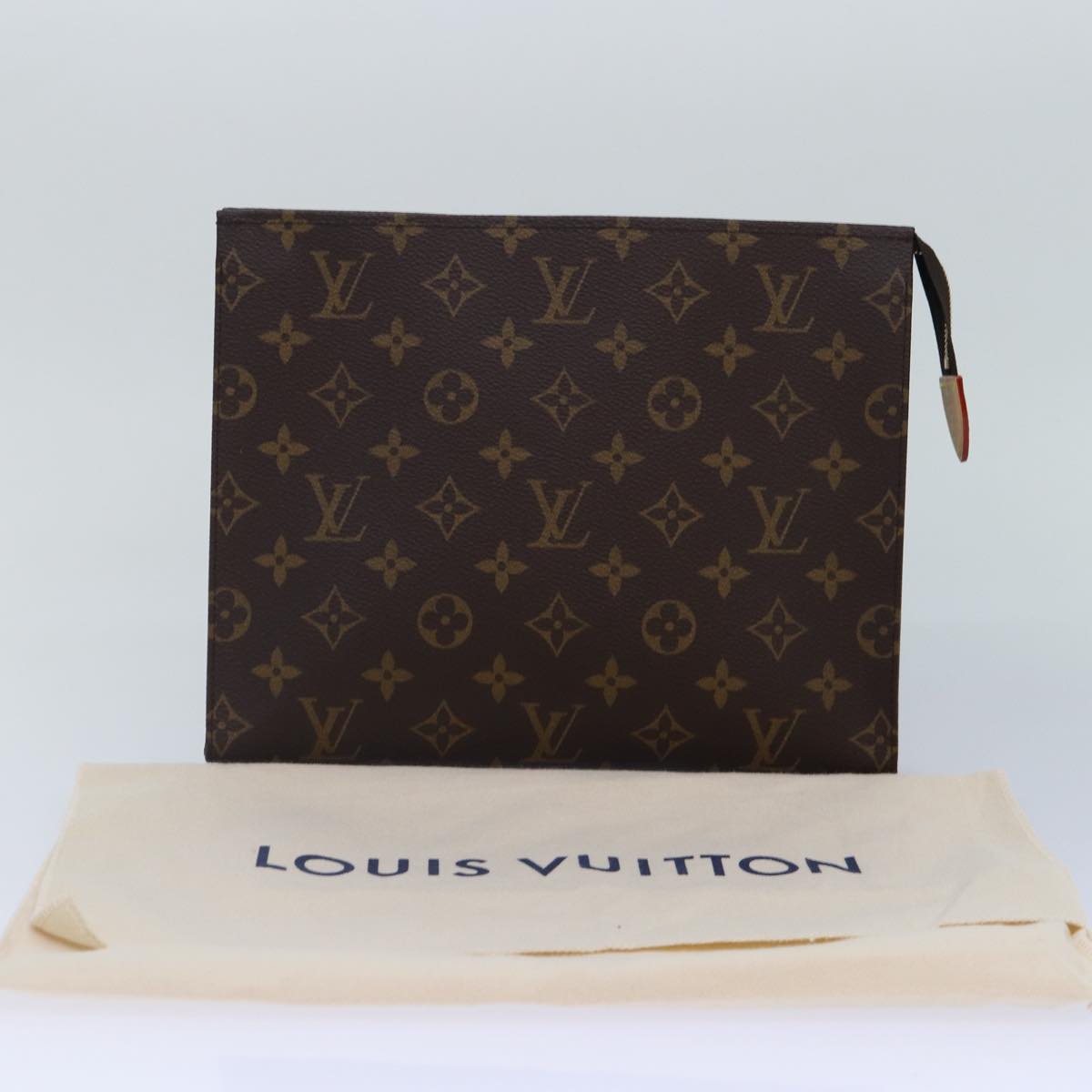 Louis Vuitton Poche Toilette