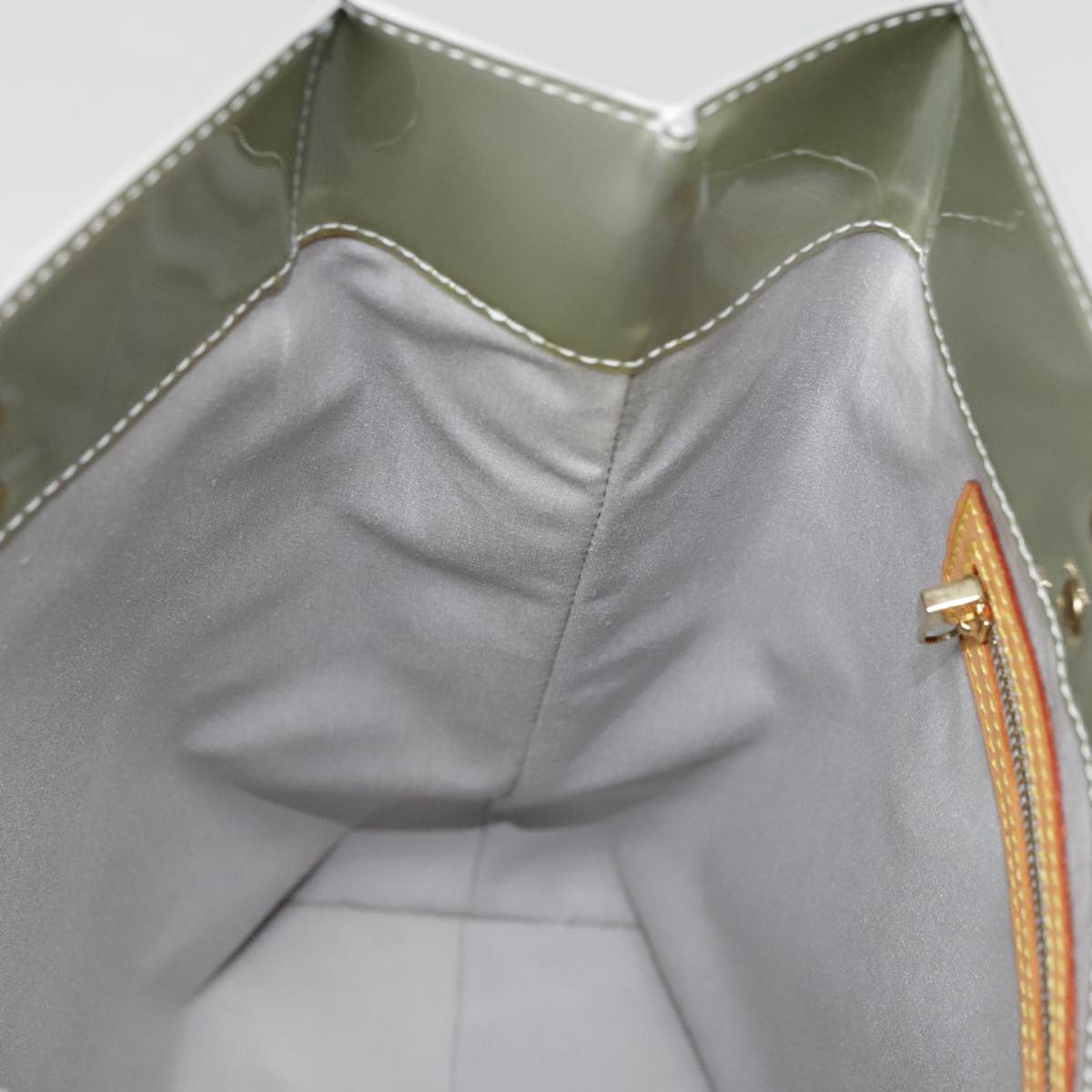 Louis Vuitton Reade