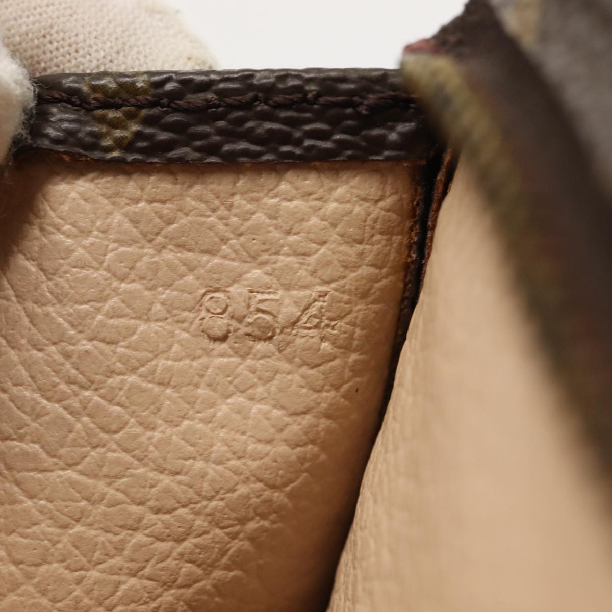 Louis Vuitton Trousse de Toilette