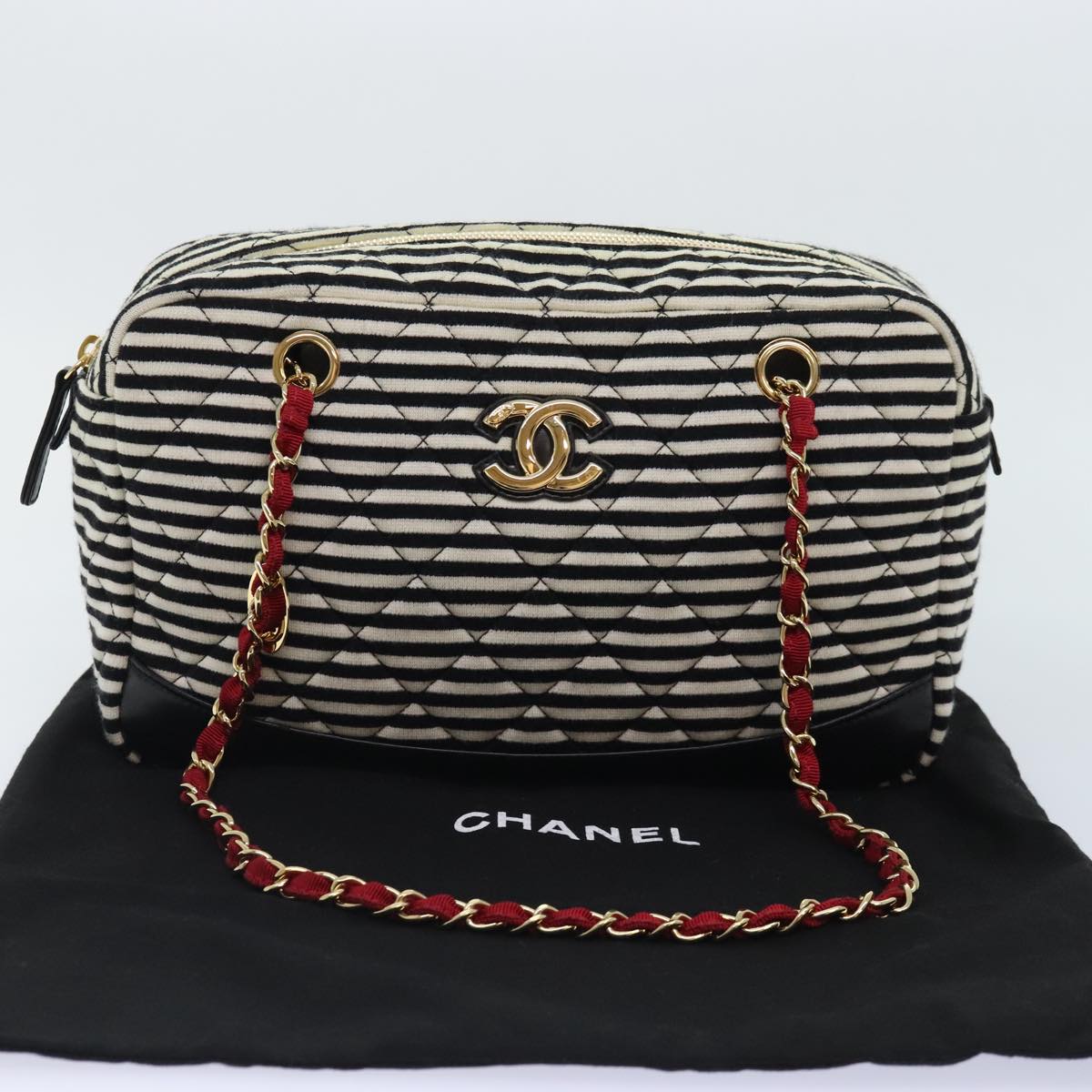 Chanel Matelassé