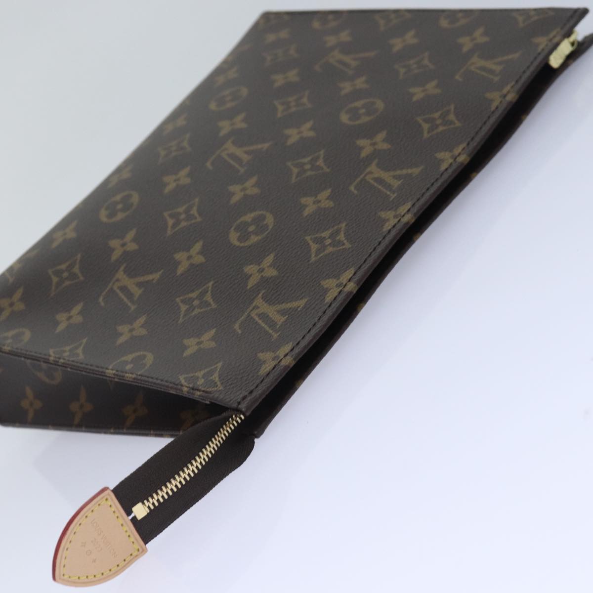 Louis Vuitton Poche Toilette