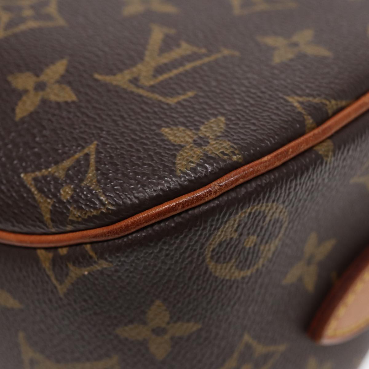 Louis Vuitton Besace